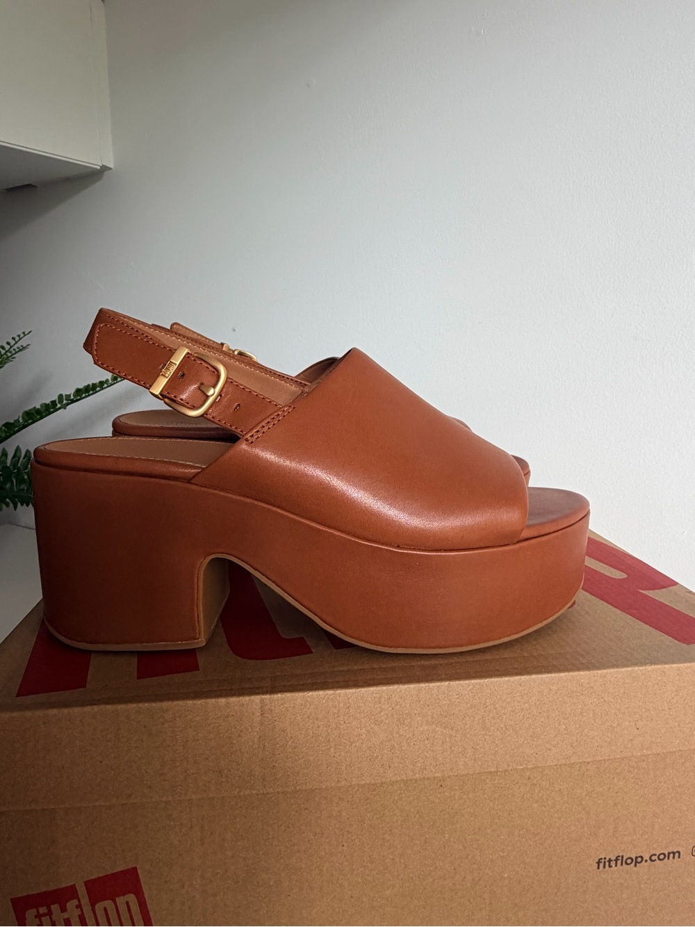 Fitflop PLATFFORMS Leather Heeled Back-Strap Sandals - size 9 Brown - Picture 2 of 6